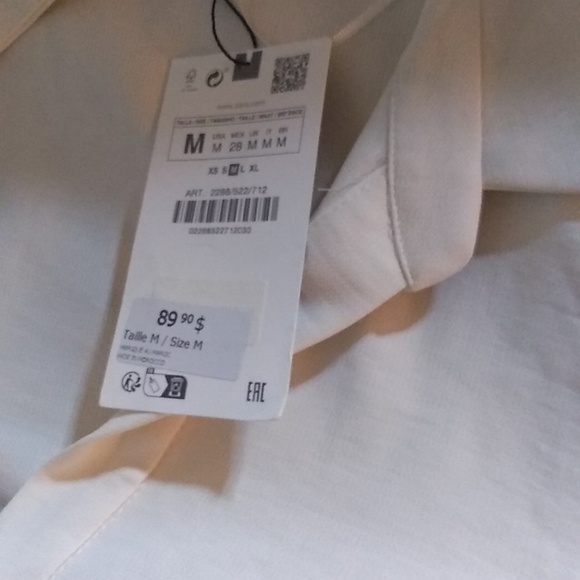 Zara - Picture 2 of 4